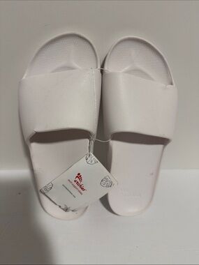 Archie’s Women’s White Slide Sandals Size 9
